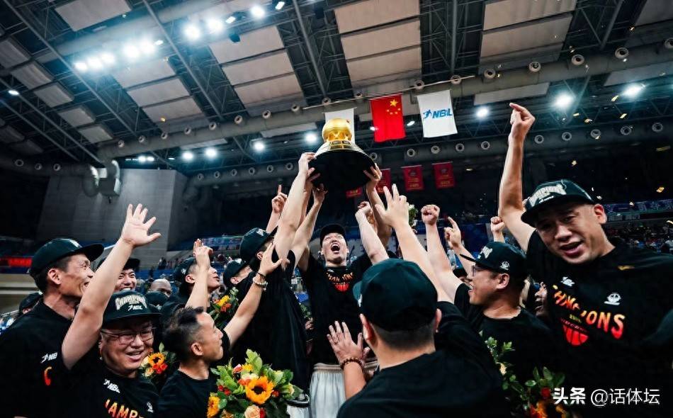 赛地聚焦：CBA常规赛清晨热度飙升，辽宁本钢状态回暖，压力陡增，资深球员宣示担当的简单介绍