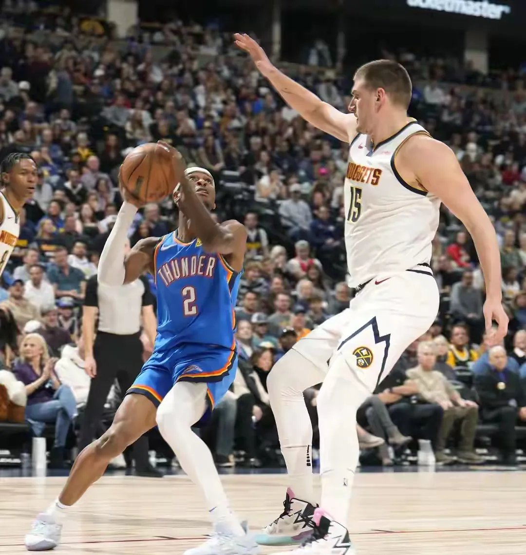 NBA总决赛倒计时；毕尔巴鄂竞技清晨外线爆发；细节引发关注；赛场秩序良好；更衣室氛围转暖的简单介绍