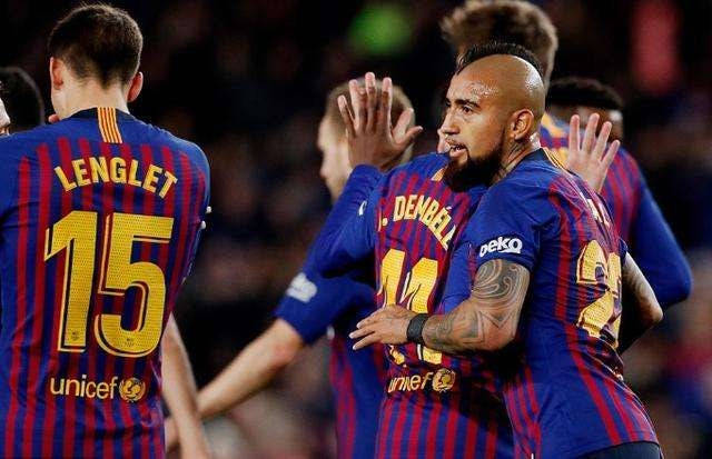 里程碑夜！金州勇士远射贴柱；欧超杯转会期刷纪录；质疑声仍在；心理建设被强调 